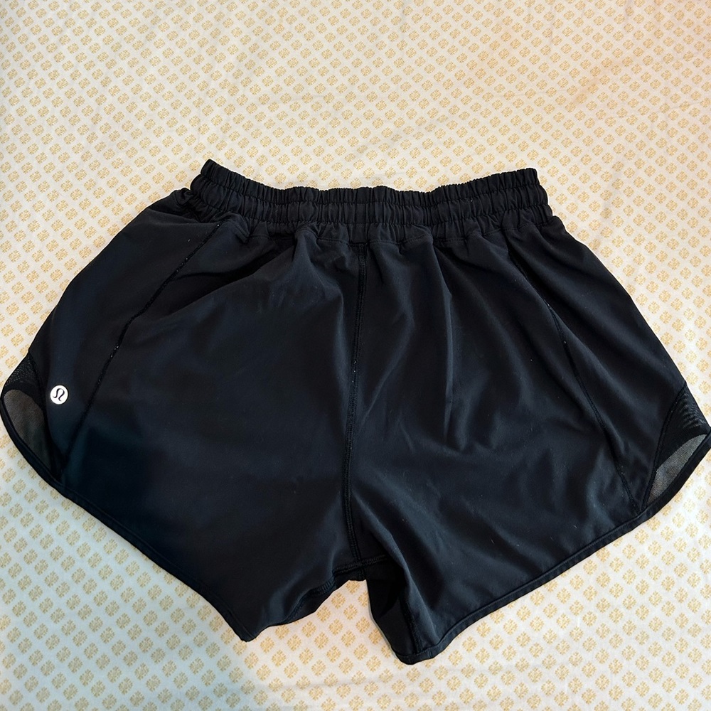 Lululemon hotty hot LR 4”